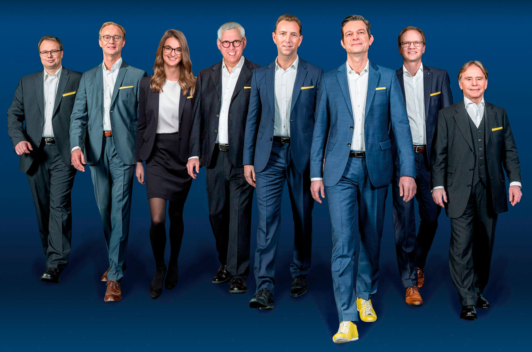 Home_Teammotiv_1720px Team der Auktionshaus Grundstücksbörse Rhein-Ruhr AG
